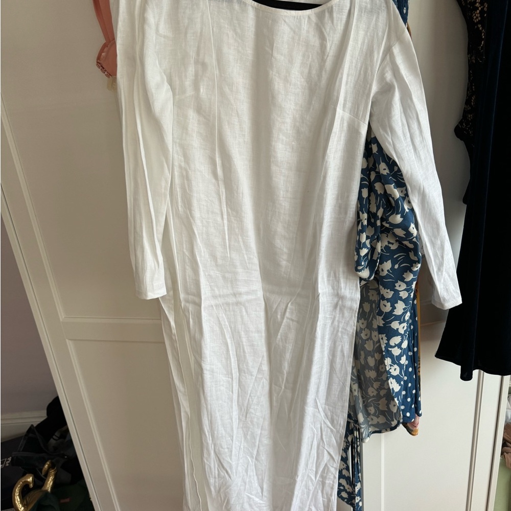 White linen blend Reformation caftan dress in XS